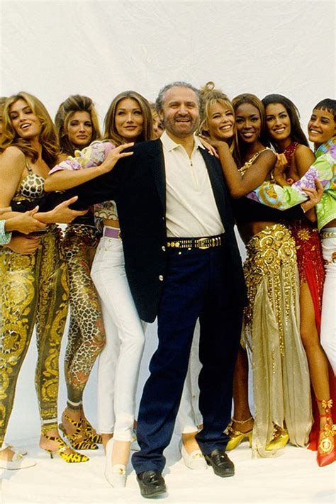 vogue on gianni versace riassunto|Così Gianni Versace ha creato il glamour italiano.